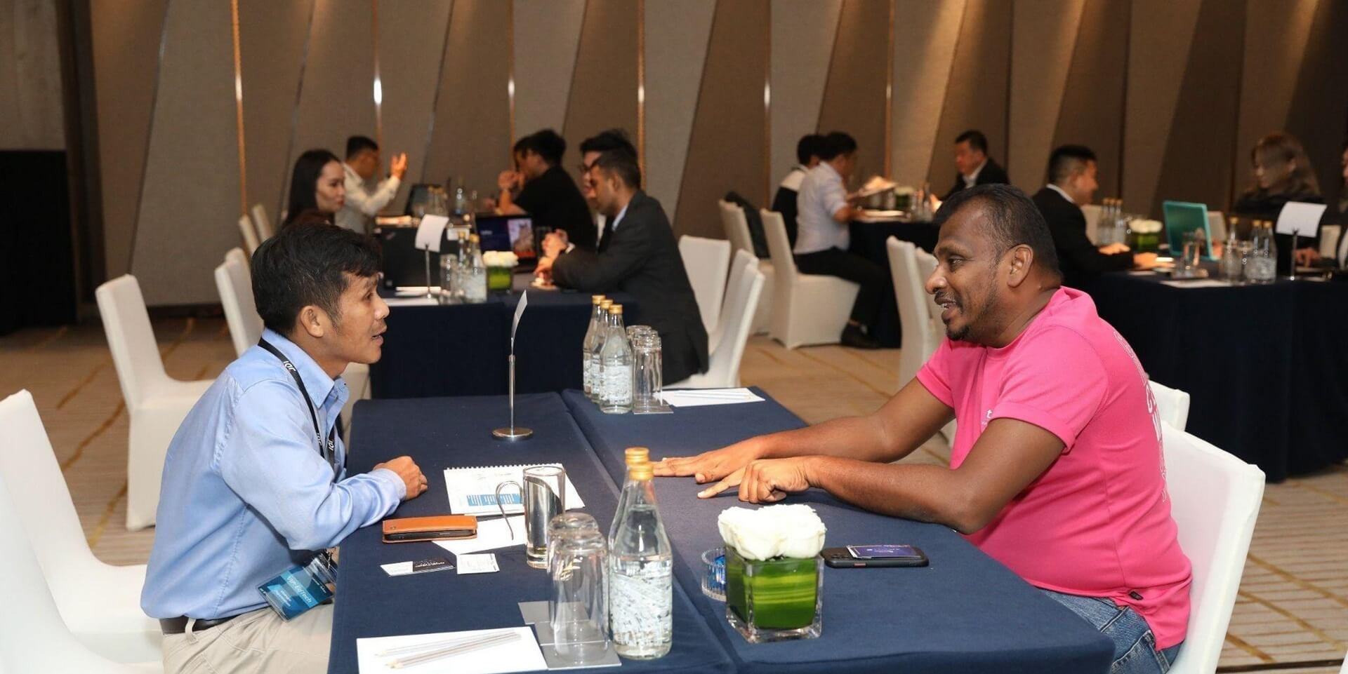 Score Campus’ representative sharing how they  can aid Vietnamese schools in their digital transformation (Photo: JDI)