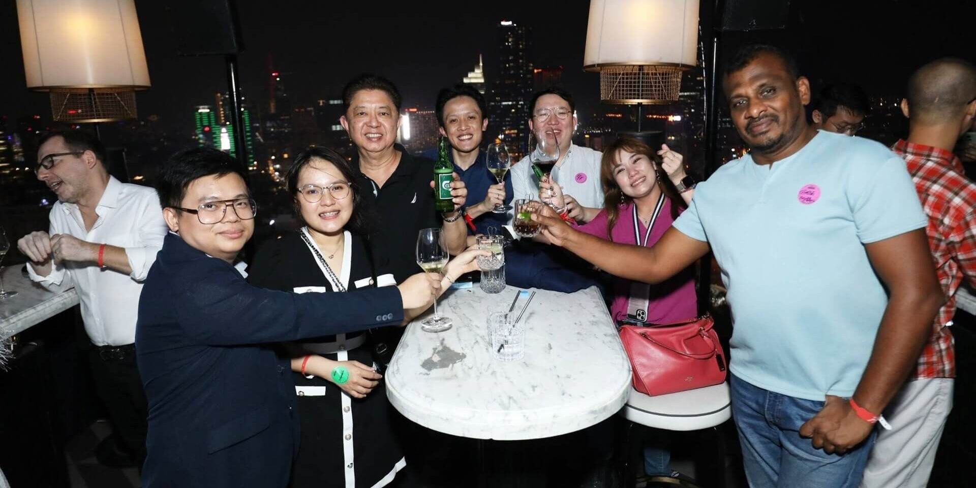 Chatting, drinking, and laughing … Dzô!!! (Photo: JDI)