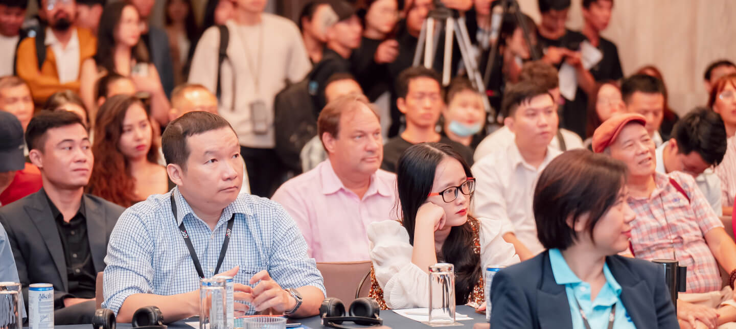 Attendees actively participating in a series of in-depth discussions. (Photo: JDI)